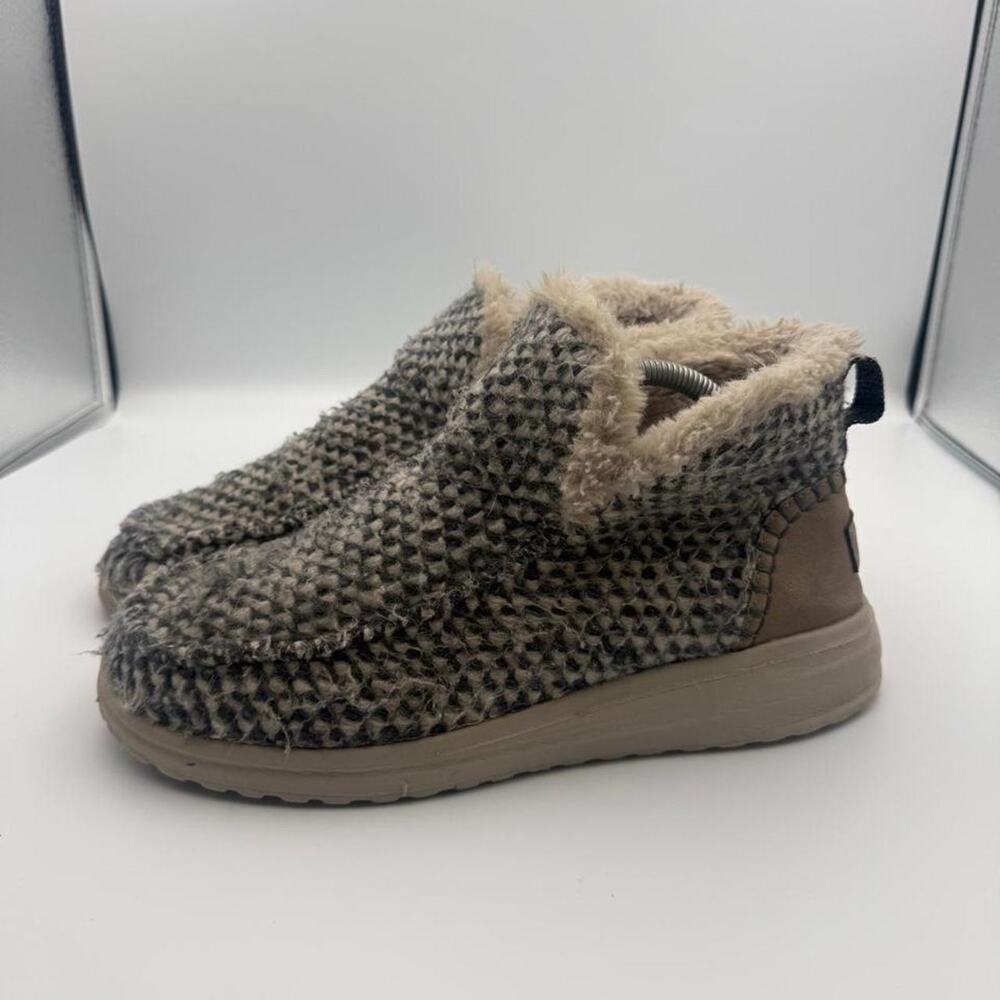 Hey Dude Denny stone grey furry womens boots size 10. No box